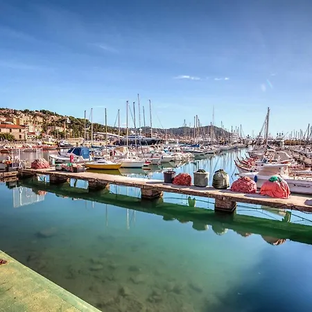 La Marina